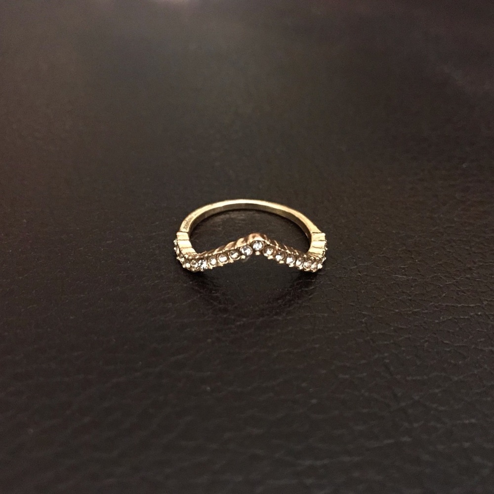 7 Gold Rings - Picture 6 of 9